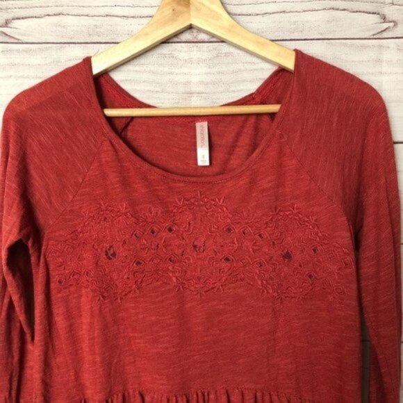 Xhilaration Red Peasant Peplum Embroidered Long Sleeve Top S - Picture 4 of 4